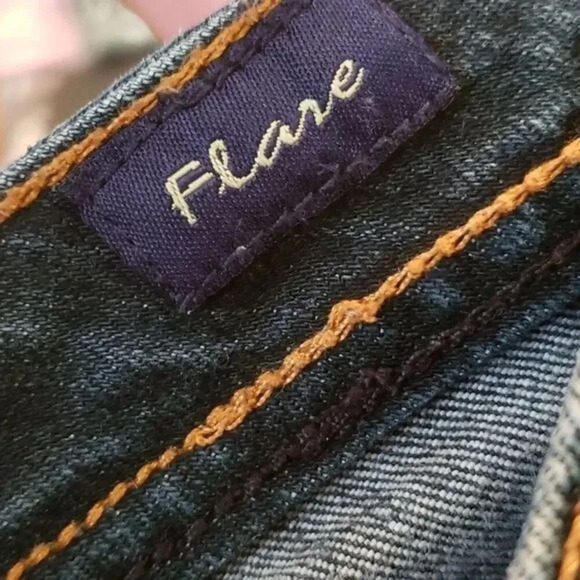 Seven7 High Rise Slim Flare Jeans Women’s Size 28 Blue Stretch Denim - Picture 5 of 7